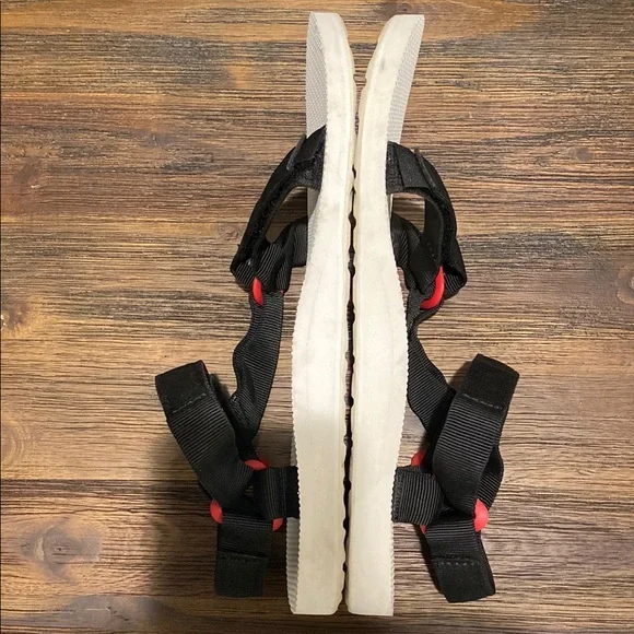 Teva Sandals - Picture 4 of 6